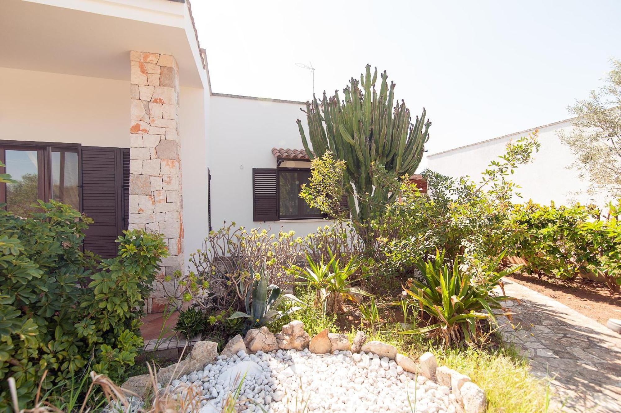 מרינה די מנקוורסה Villa Rose מראה חיצוני תמונה