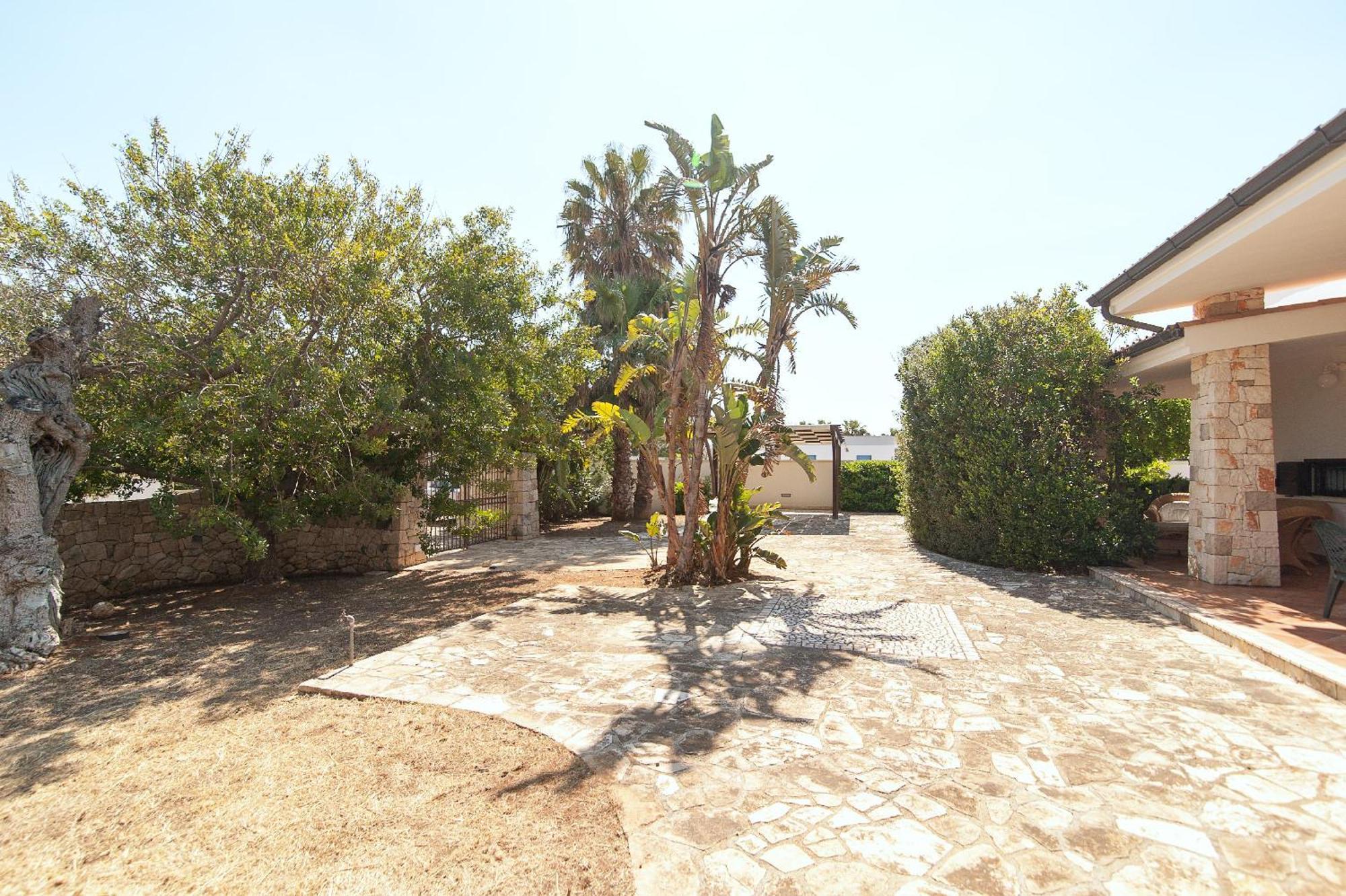 מרינה די מנקוורסה Villa Rose מראה חיצוני תמונה