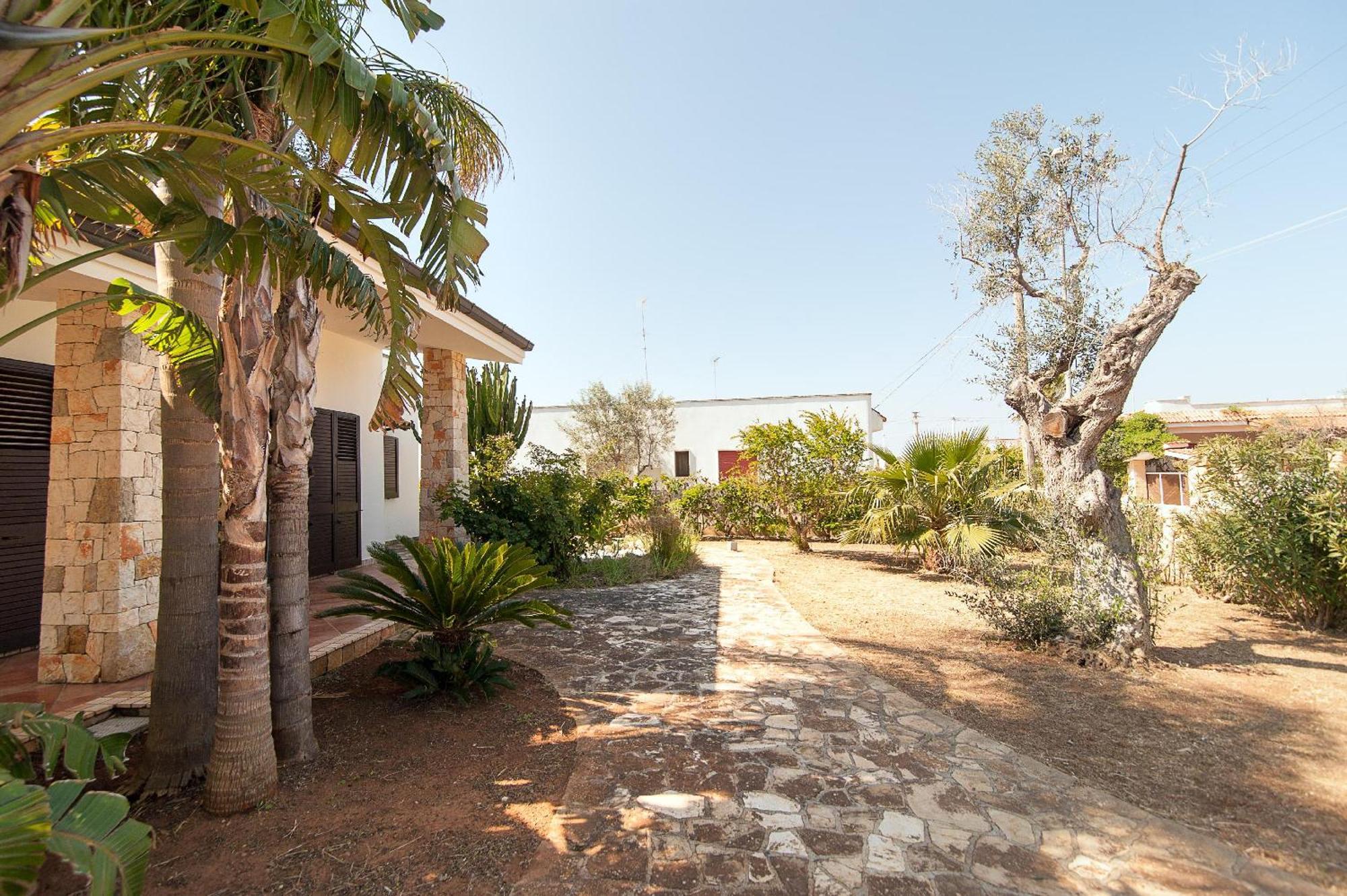 מרינה די מנקוורסה Villa Rose מראה חיצוני תמונה