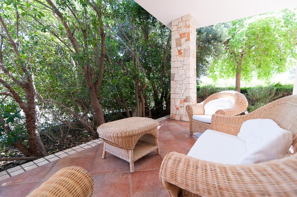 מרינה די מנקוורסה Villa Rose מראה חיצוני תמונה